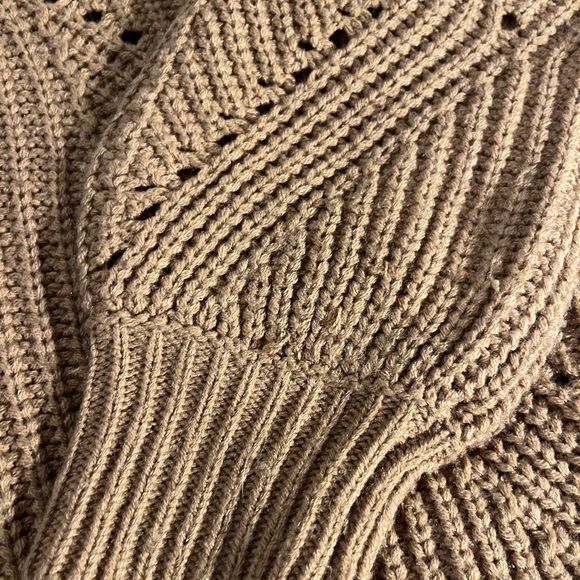 moon & madison V-Neck Tan Sweater - Picture 4 of 11
